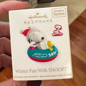 NIB Hallmark Keepsake Winter Fun With Snoopy Ornament  Peanuts 2011